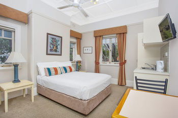 Boronia Lodge Burwood - Accommodation Daintree 4