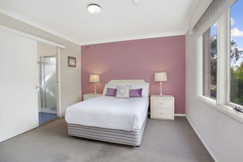 Boronia Lodge Burwood - Accommodation Daintree 9