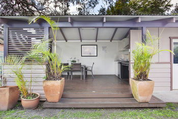 Boronia Lodge Burwood - Accommodation Daintree 12