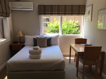 Boronia Lodge Burwood - Accommodation Daintree 24