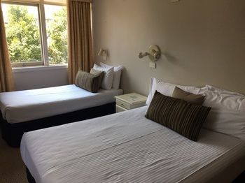 Boronia Lodge Burwood - Accommodation Daintree 32