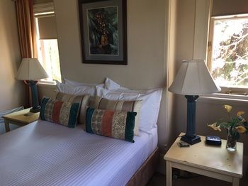 Boronia Lodge Burwood - Accommodation Daintree 36