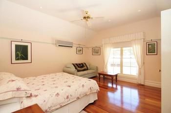 Sandholme Guesthouse - Accommodation Daintree 11