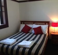 The Cooks Hill Hotel - Accommodation Daintree