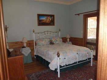 Woollamia Village Retreat - Accommodation Daintree 4
