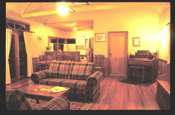 Woollamia Village Retreat - Accommodation Daintree 19