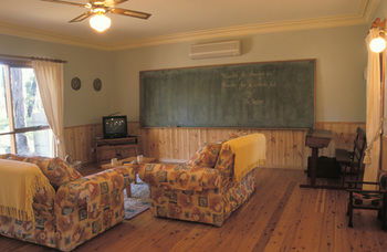 Woollamia Village Retreat - Accommodation Daintree 23