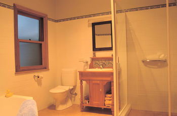 Woollamia Village Retreat - Accommodation Daintree 26