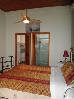 Woollamia Village Retreat - Accommodation Daintree 34