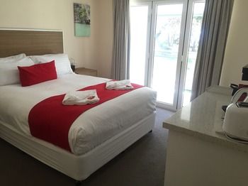 Huskisson Beach Bed And Breakfast - Accommodation Daintree 38