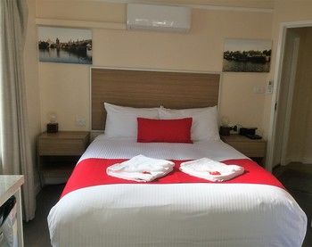 Huskisson Beach Bed And Breakfast - Accommodation Daintree 50