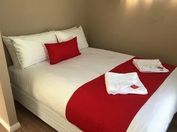 Huskisson Beach Bed And Breakfast - Accommodation Daintree 68