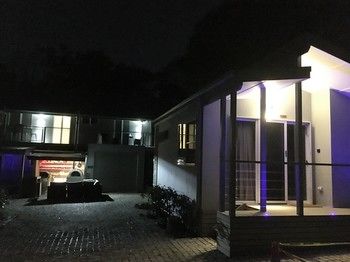 Huskisson Beach Bed And Breakfast - Accommodation Daintree 75