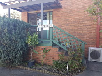 Bentley Waterfront Motel & Cottages - Accommodation Daintree 2