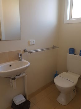 Bentley Waterfront Motel & Cottages - Accommodation Daintree 7