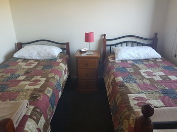 Bentley Waterfront Motel & Cottages - Accommodation Daintree 24