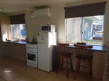 Bentley Waterfront Motel & Cottages - Accommodation Daintree 47
