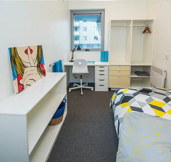 Student Village Melbourne - Accommodation Daintree 5