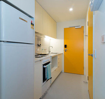 Student Village Melbourne - Accommodation Daintree 8
