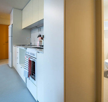 Student Village Melbourne - Accommodation Daintree 10