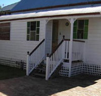 A Pine Cottage - Accommodation Daintree