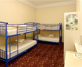 Alexander Hotel - Accommodation Daintree 0