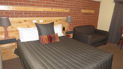 AAT 28 Goldsmith Hotel - Accommodation Daintree 0
