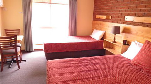 AAT 28 Goldsmith Hotel - Accommodation Daintree 4