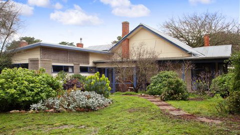 Galwiji Homestead - Accommodation Daintree 0