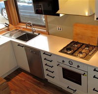 Wallace's - Crystal Creek Chalet 1 - Accommodation Daintree