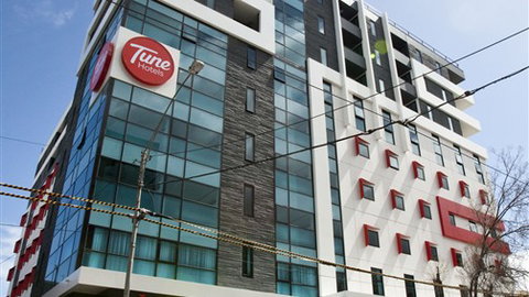 Tune Hotel Melbourne - Accommodation Daintree 0