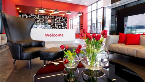 Tune Hotel Melbourne - Accommodation Daintree 1
