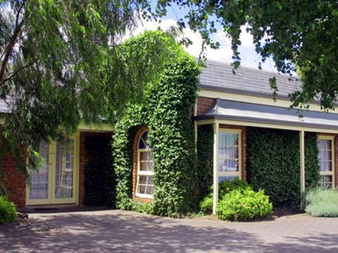 Arkana Motor Inn & Terrace Apartments - Accommodation Daintree 1