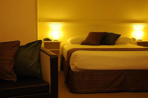 Atlantic Tower Motor Inn - Accommodation Daintree 2