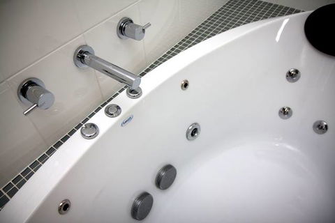 Atlantic Tower Motor Inn - Accommodation Daintree 3