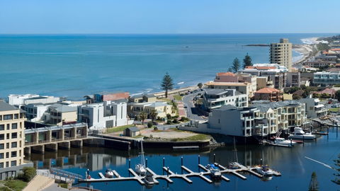 Atlantic Tower Motor Inn - Accommodation Daintree 9