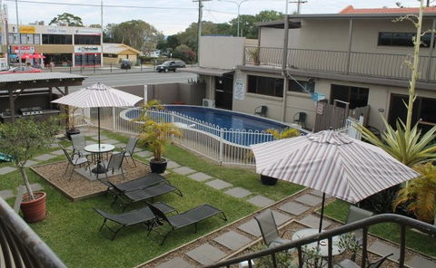 A'Montego Mermaid Beach Motel - Accommodation Daintree 3