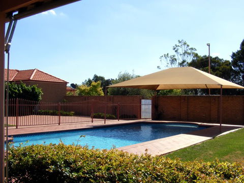 Fairways Bed & Breakfast At Jerilderie - Accommodation Daintree 3