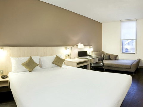 Ibis Sydney King Street Wharf - Accommodation Daintree 1