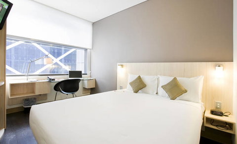 Ibis Sydney King Street Wharf - Accommodation Daintree 2