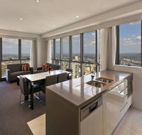 Meriton Serviced Apartments - Adelaide Street - Accommodation Daintree