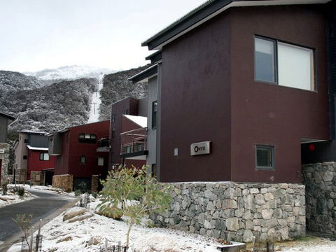 Onyx Apartments - Snowy Mountains - Accommodation Daintree 1