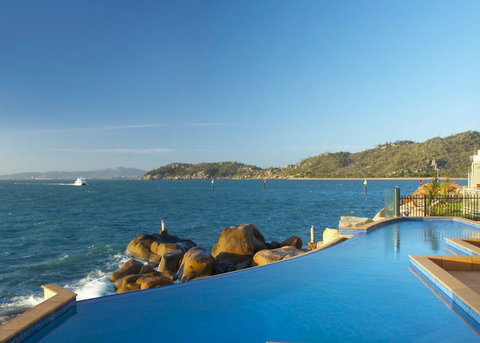 Grand Mercure Apartments Magnetic Island - Accommodation Daintree 1