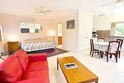 Bonville Lodge - Accommodation Daintree 7