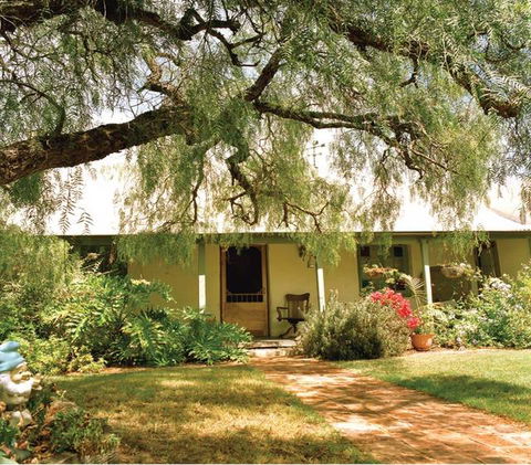 Rock Of Ages Cottage B&B - Accommodation Daintree 2