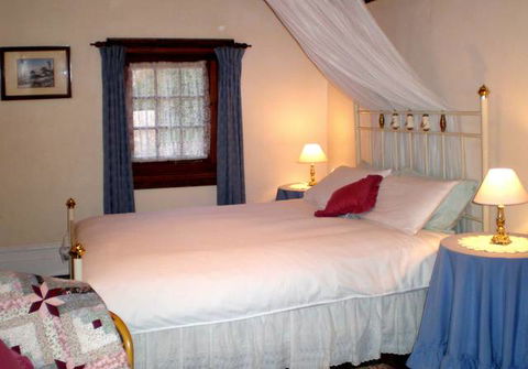 Rock Of Ages Cottage B&B - Accommodation Daintree 3