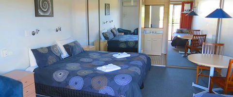Sisleys Motel - Accommodation Daintree 1