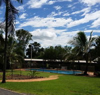 Farmgate Backpackers - Accommodation Daintree