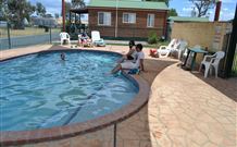 Holbrook Motor Village - Accommodation Daintree 0
