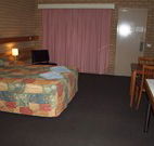 Holbrook Town Centre Motor Inn - Holbrook - Accommodation Daintree